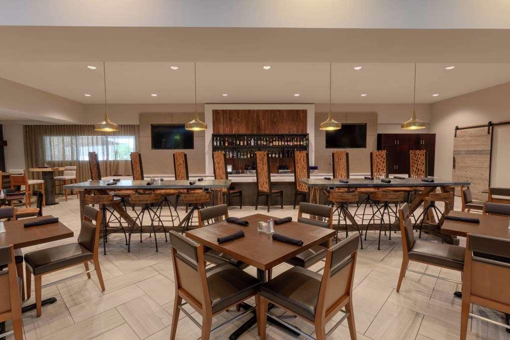 Doubletree Suites By Hilton Nashville Airport Ресторан фото
