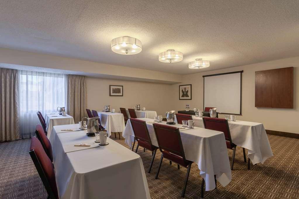 Doubletree Suites By Hilton Nashville Airport Зручності фото