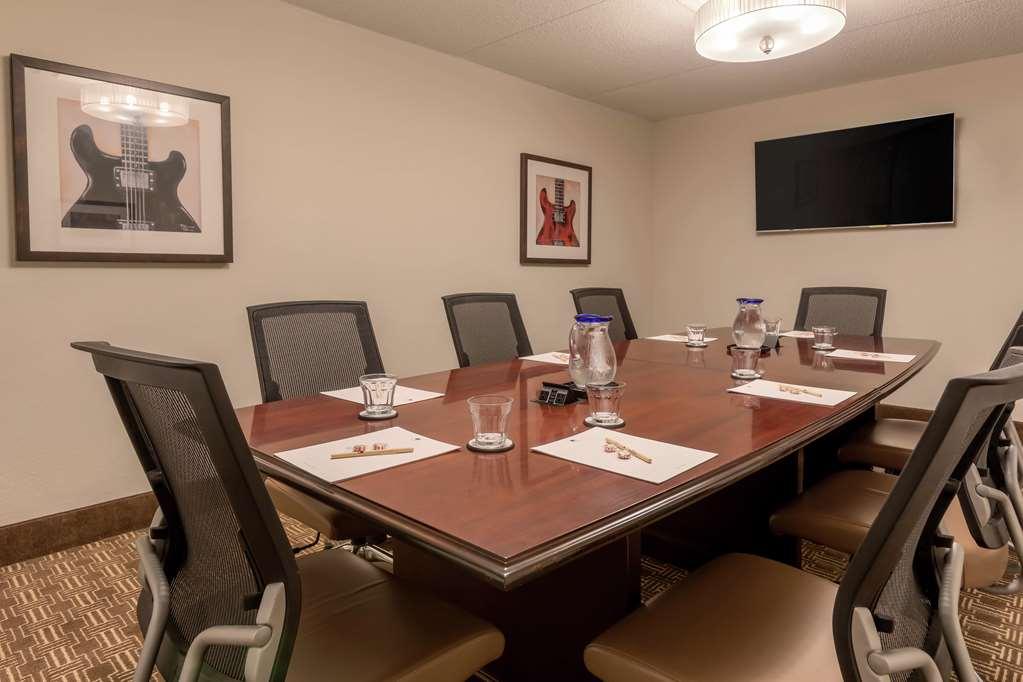 Doubletree Suites By Hilton Nashville Airport Зручності фото