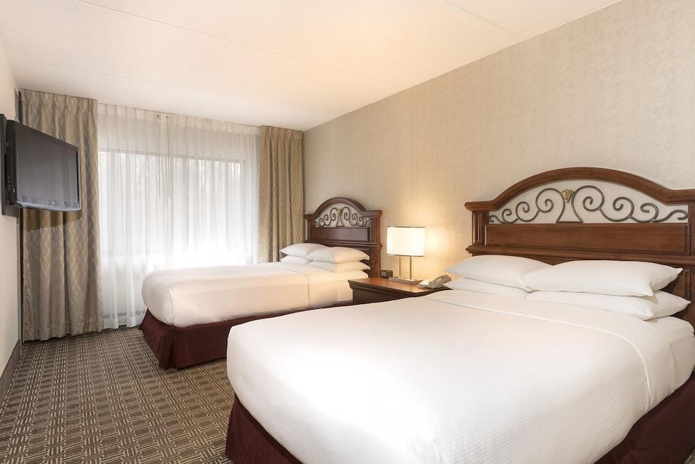 Doubletree Suites By Hilton Nashville Airport Екстер'єр фото