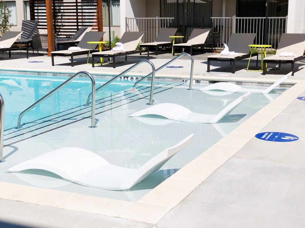 Doubletree Suites By Hilton Nashville Airport Екстер'єр фото