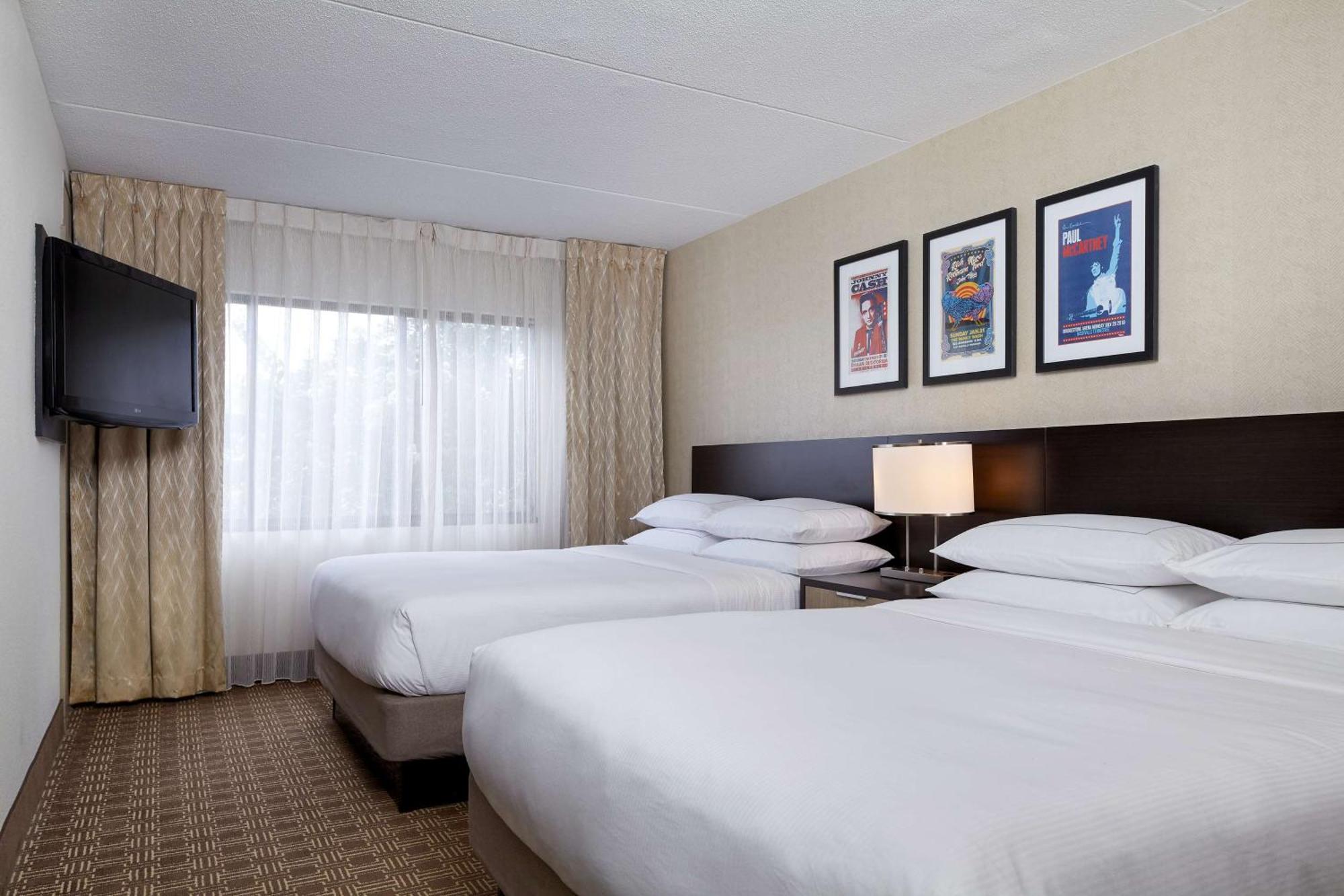 Doubletree Suites By Hilton Nashville Airport Екстер'єр фото