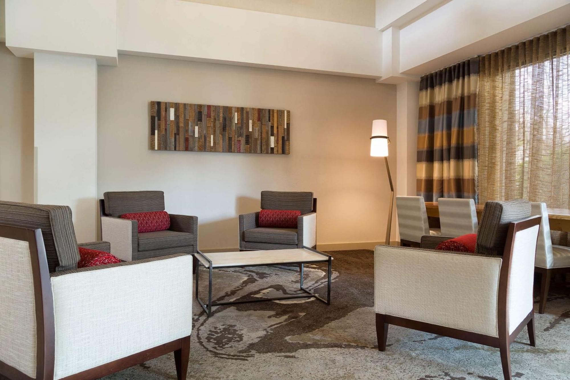 Doubletree Suites By Hilton Nashville Airport Екстер'єр фото