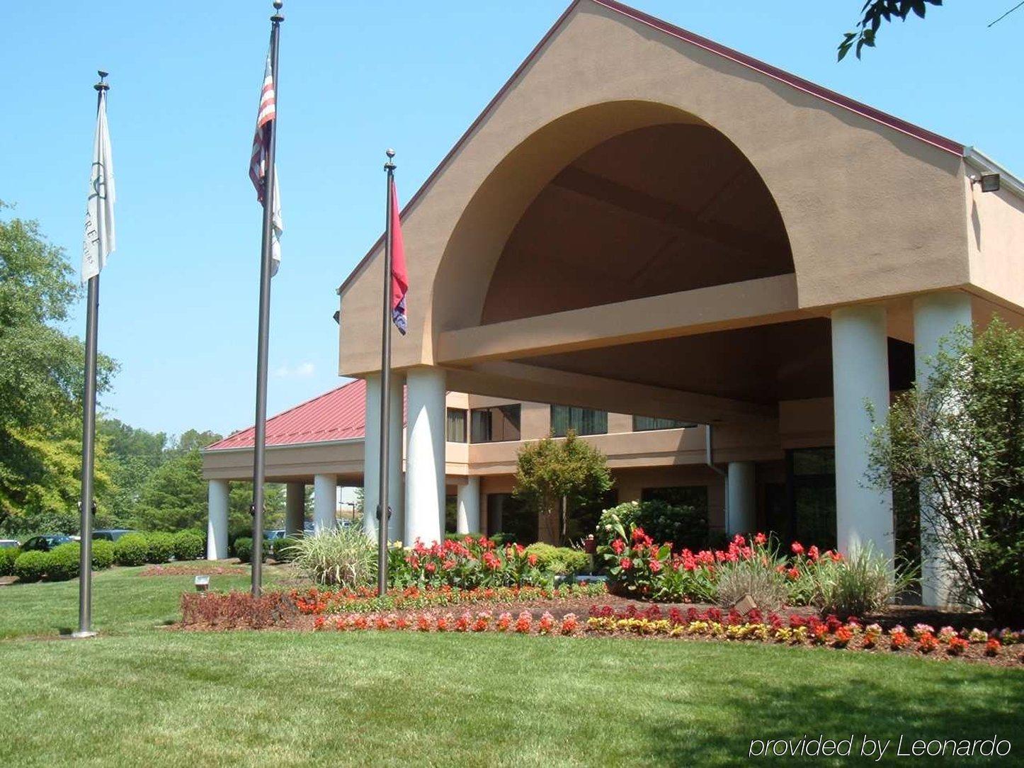 Doubletree Suites By Hilton Nashville Airport Екстер'єр фото